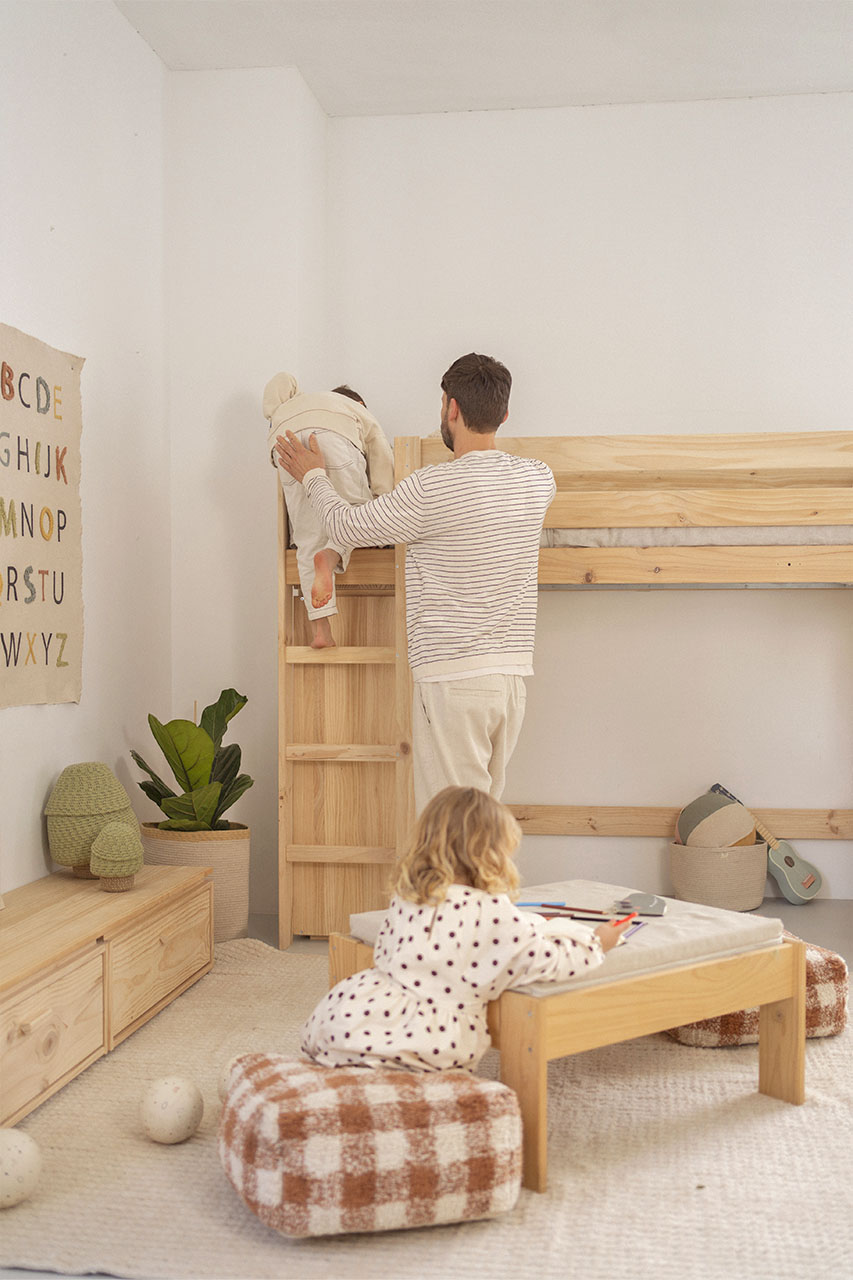 Imagen de ambiente 4 para:Literas y camas altas de madera natural